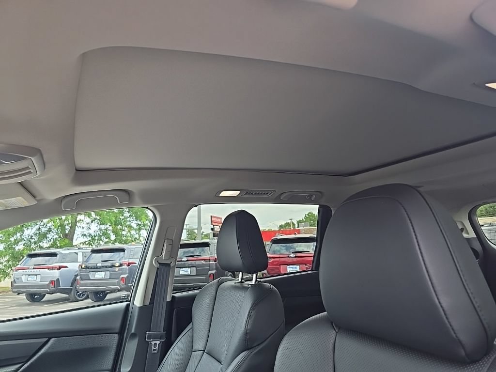 Certified 2025 Subaru Ascent Bronze Edition AWD/4WD image 12