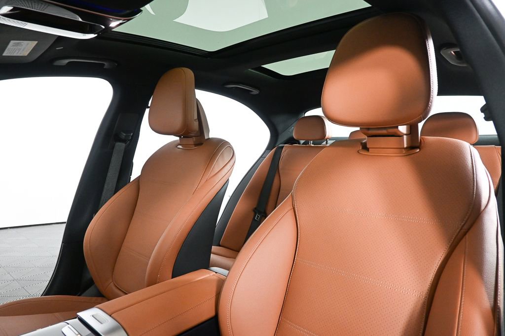 Certified 2025 Mercedes-Benz C 300 Sedan image 5