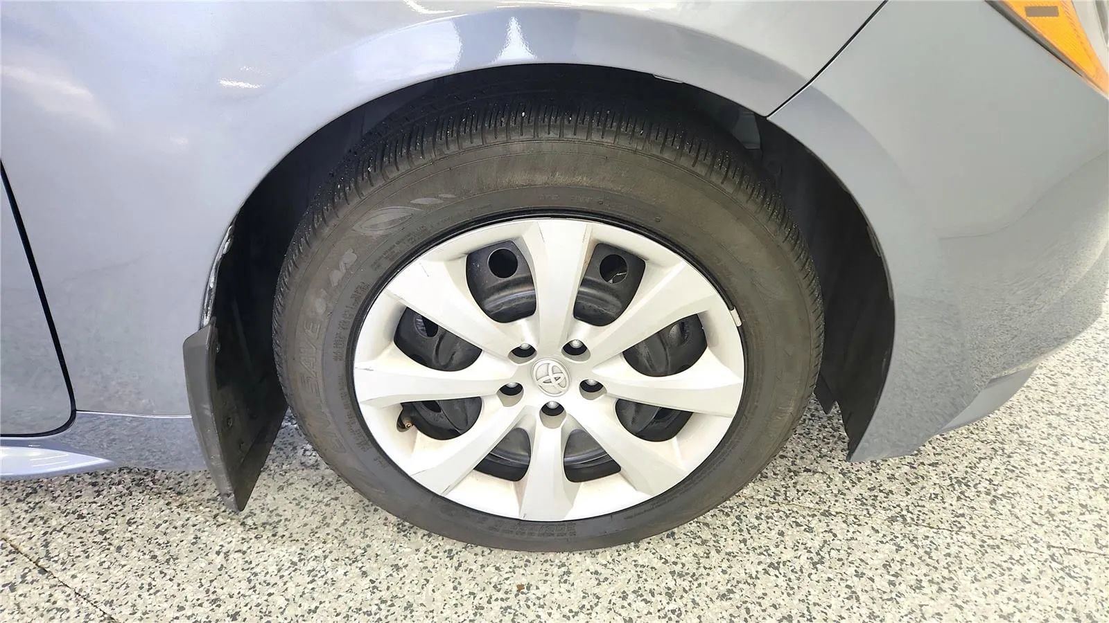 Used 2025 Toyota Corolla LE image 13