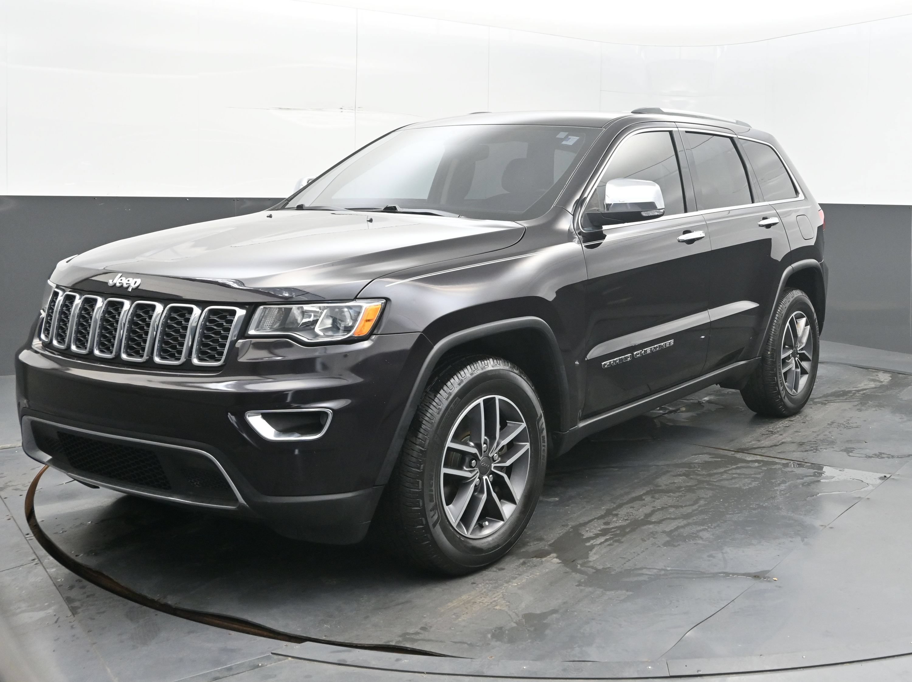 Used 2019 Jeep Grand Cherokee Limited RWD image 3