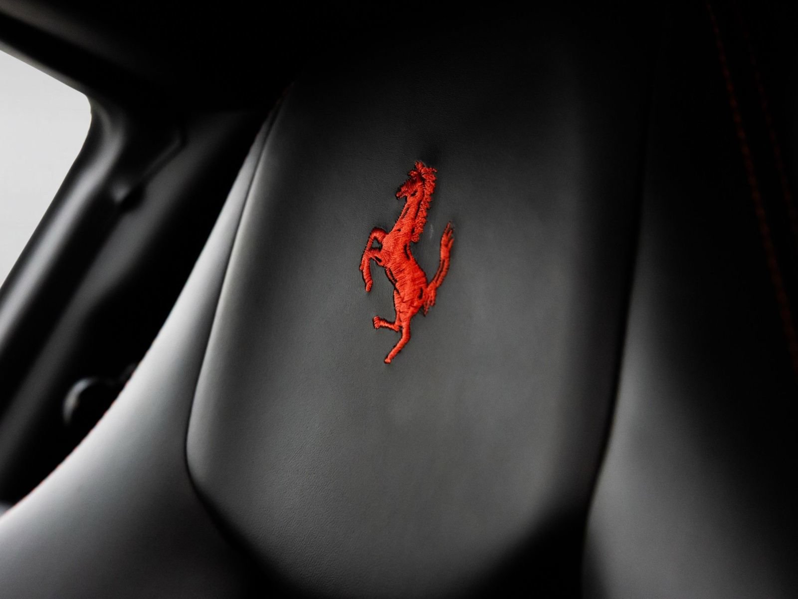 Used 2012 Ferrari 458 Italia Coupe RWD image 31