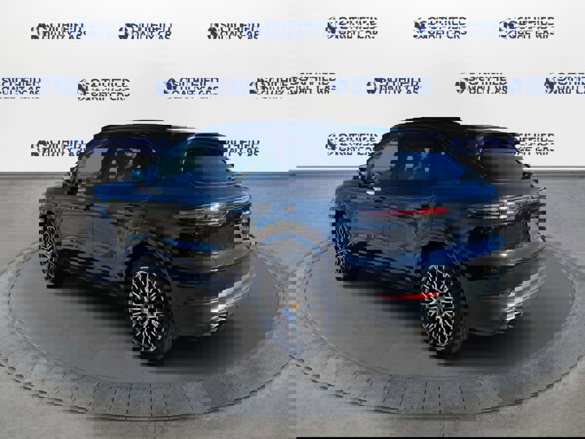 Used 2020 Porsche Cayenne image 4