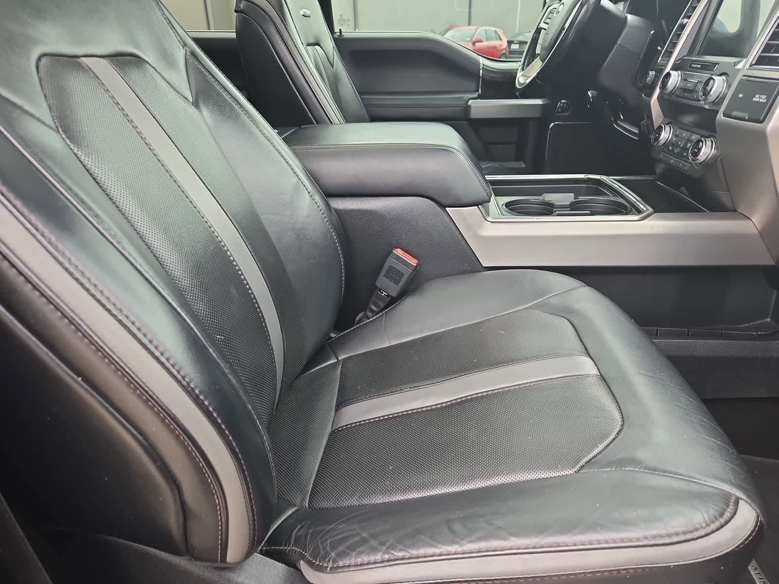 Used 2019 Ford F450 Platinum w/ Platinum Ultimate Package AWD/4WD image 22
