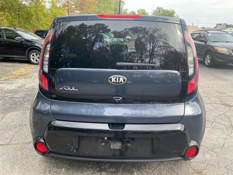 Used 2016 Kia Soul + FWD image 3