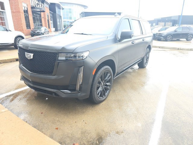Used 2023 Cadillac Escalade ESV Sport Platinum AWD/4WD image 1