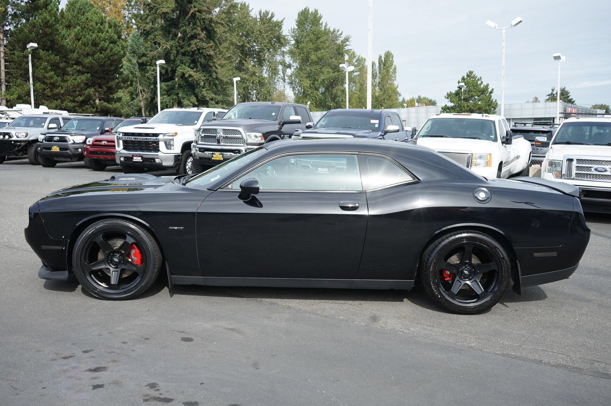 Used 2016 Dodge Challenger R/T Plus RWD image 3
