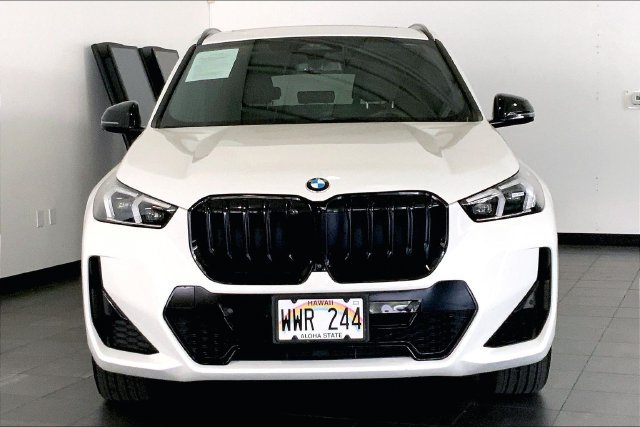 Used 2023 BMW X1 xDrive28i w/ Premium Package AWD/4WD image 3