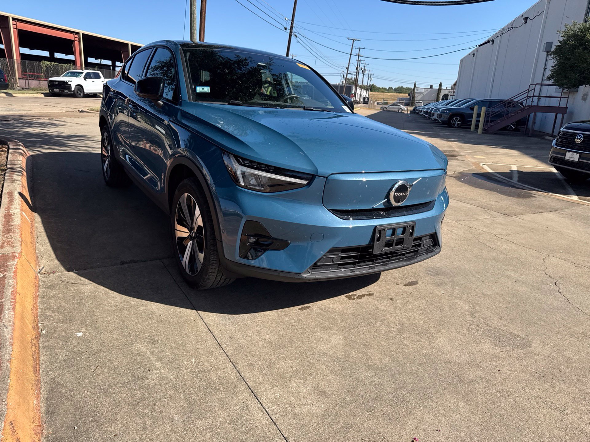 Certified 2023 Volvo C40 P8 Recharge Plus AWD/4WD image 4