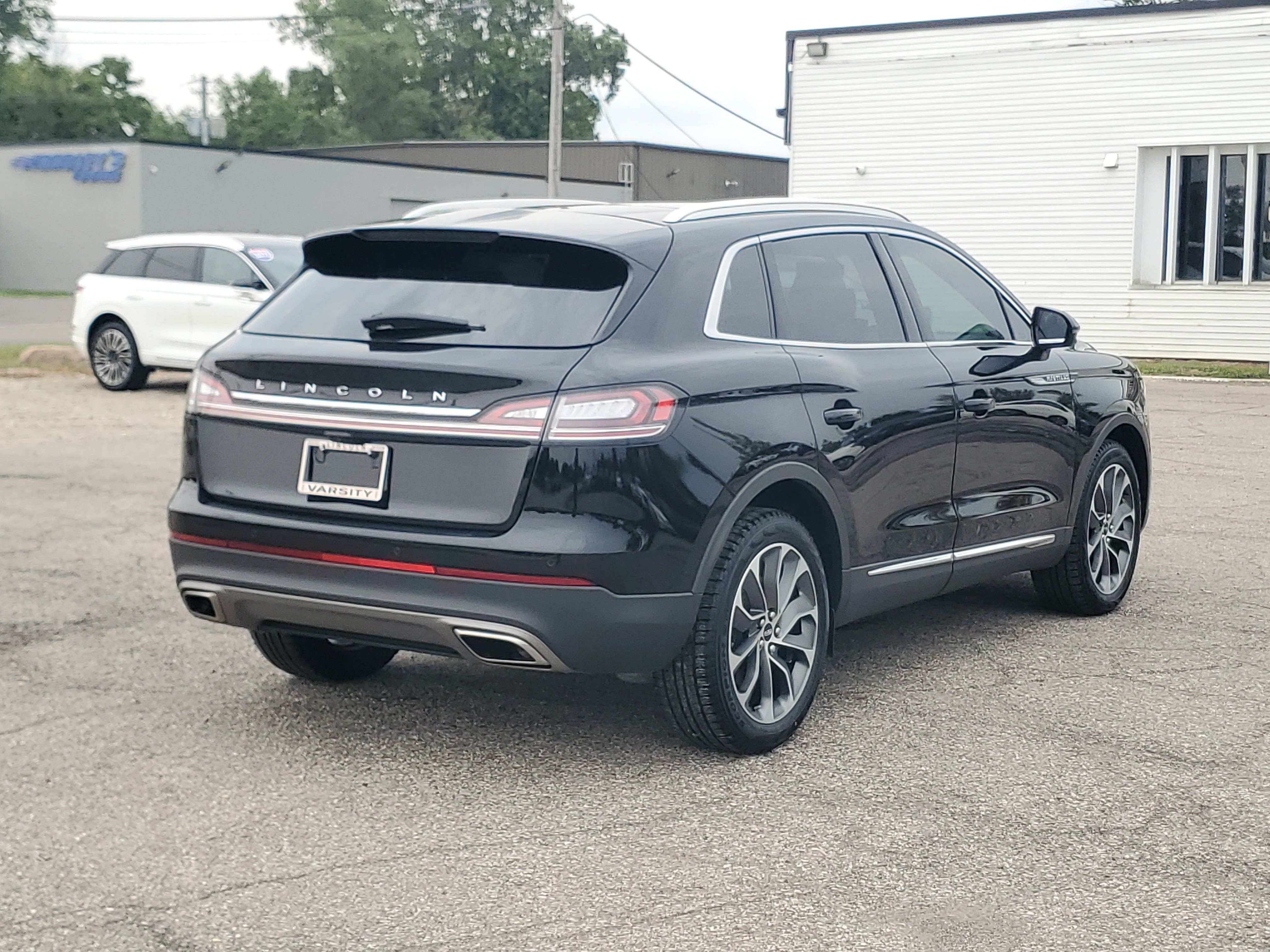 Certified 2023 Lincoln Nautilus Reserve AWD/4WD image 6