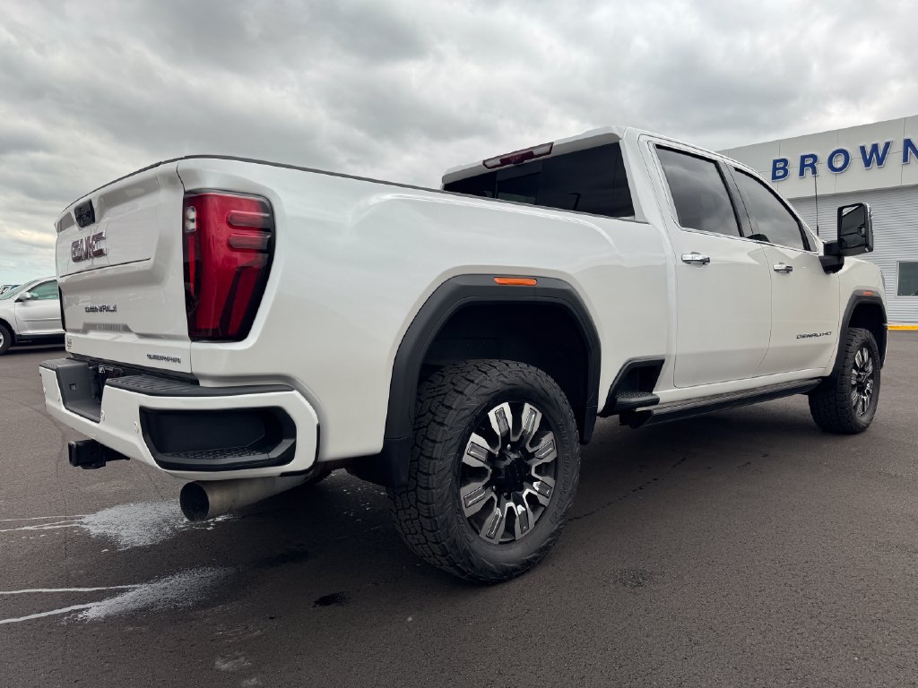 Used 2024 GMC Sierra 2500 Denali w/ Denali Reserve Package AWD/4WD image 5
