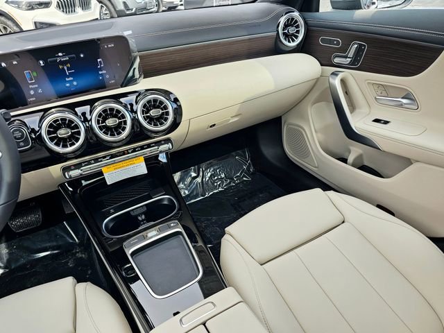 New 2026 Mercedes-Benz CLA 250 4MATIC image 31