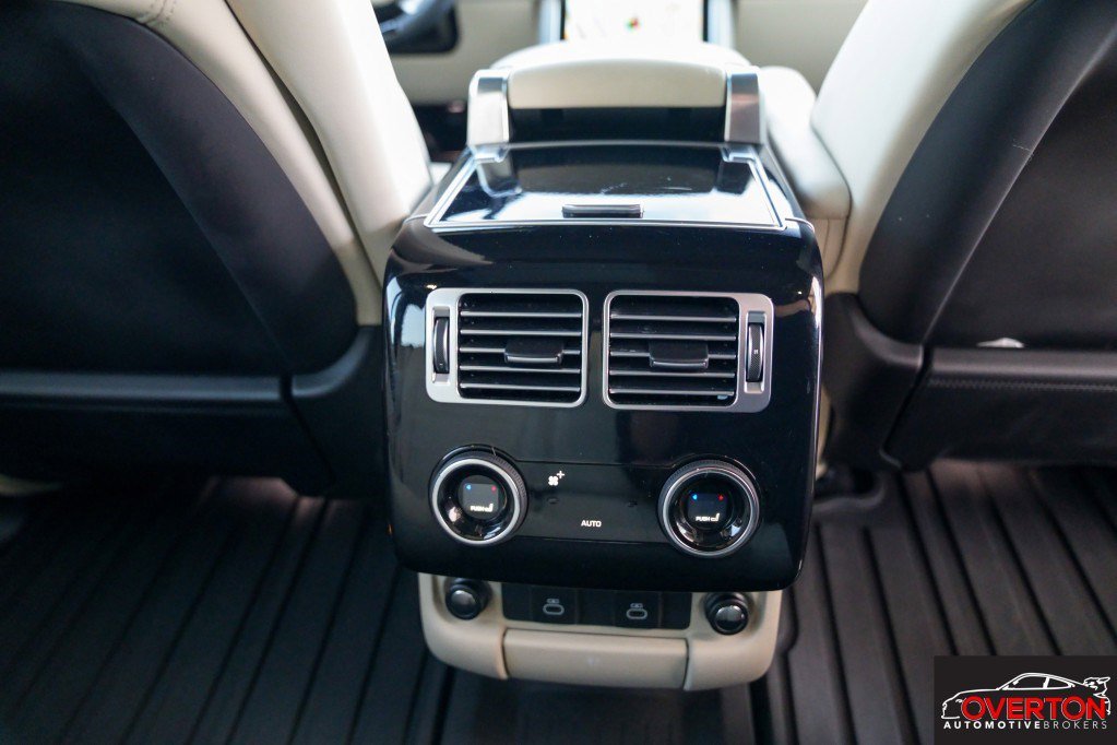 Used 2021 Land Rover Range Rover P525 Westminster Edition LWB image 24