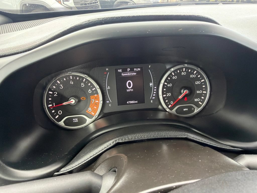 Used 2020 Jeep Renegade Altitude AWD/4WD image 13