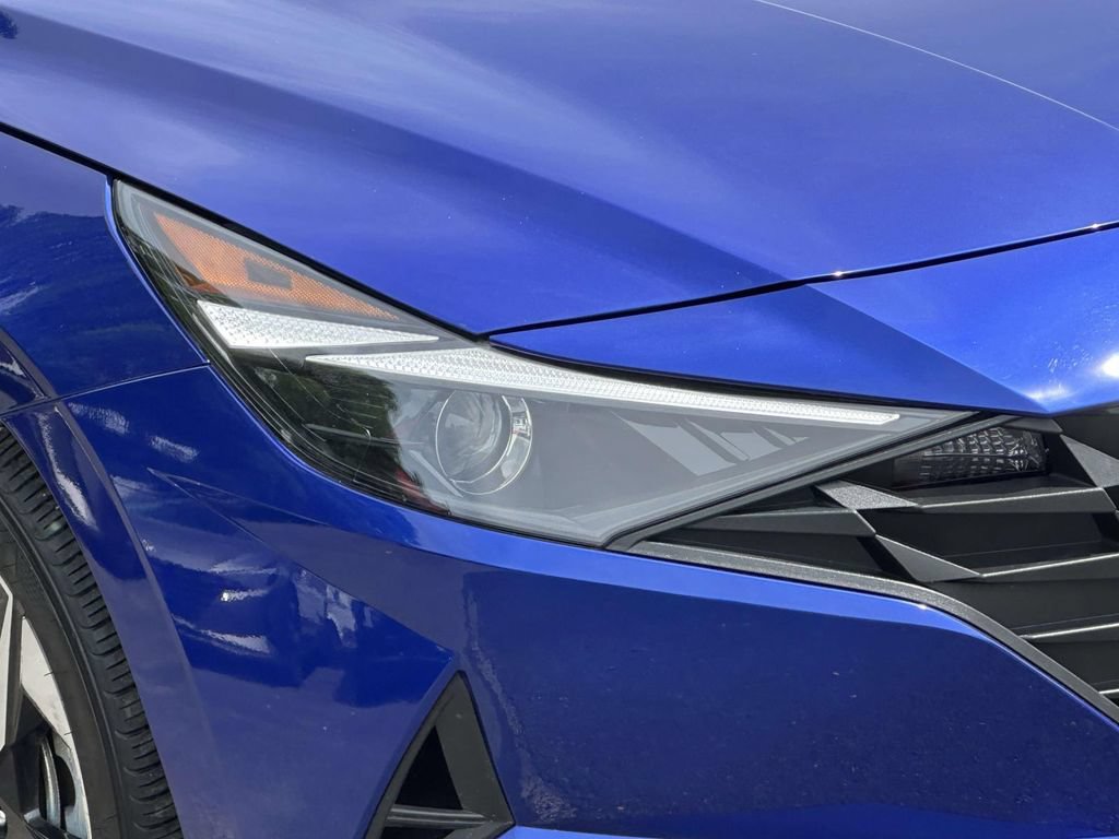 Used 2023 Hyundai Elantra SEL w/ Convenience Package FWD image 7