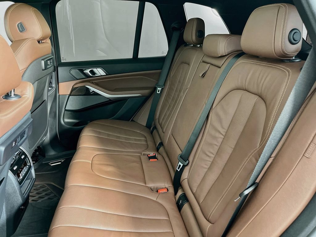 Used 2019 BMW X5 xDrive40i w/ M Sport Package AWD/4WD image 33