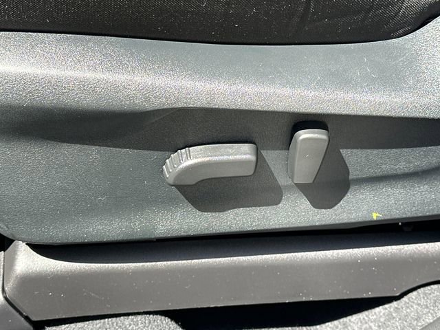 Used 2024 Subaru Ascent Premium w/ Convenience Package image 37