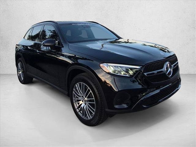 Certified 2026 Mercedes-Benz GLC 300 image 3