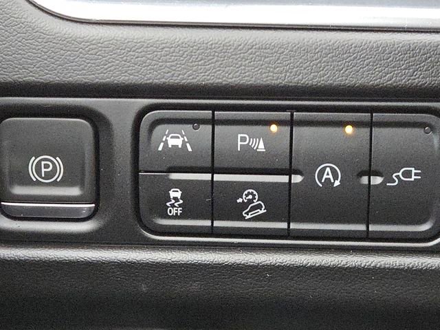 Used 2021 Chevrolet Tahoe Premier w/ Premium Package image 15