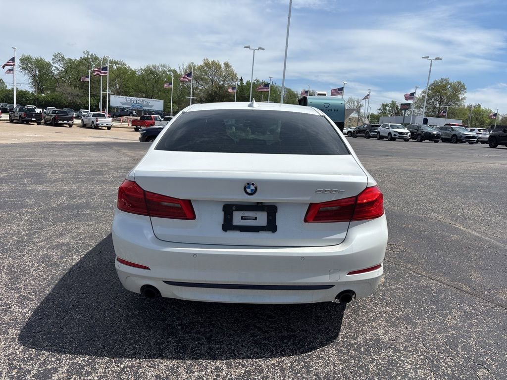 Used 2018 BMW 530e xDrive w/ Premium Package 2 image 6