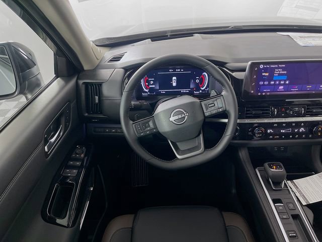 New 2026 Nissan Pathfinder Platinum w/ Cargo Package FWD image 16
