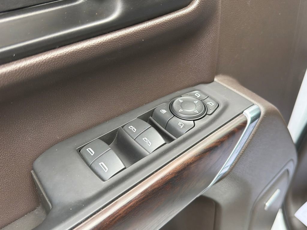 Used 2022 GMC Sierra 1500 SLT image 17