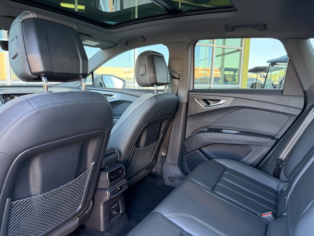 Used 2024 Audi Q4 e-tron Premium w/ Convenience Package image 36