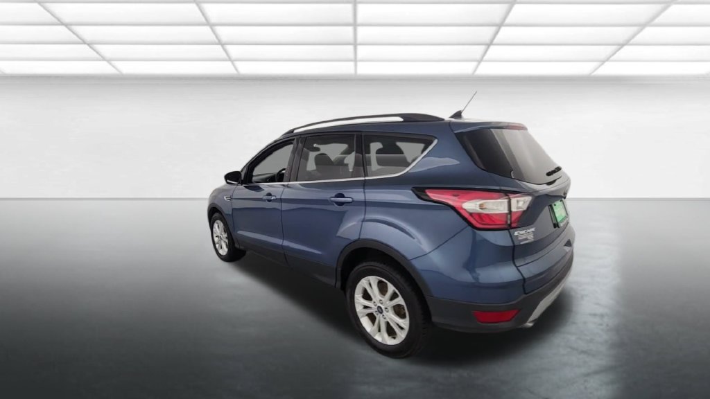 Used 2018 Ford Escape SE w/ Ford Safe & Smart Package AWD/4WD image 6