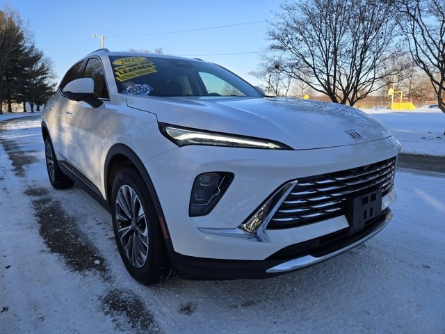 Used 2025 Buick Envision Preferred image 9