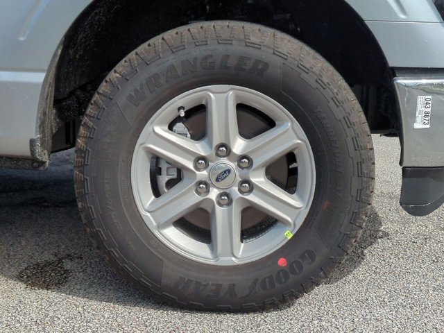New 2026 Ford F150 XLT w/ Equipment Group 302A MID image 11