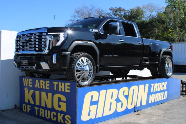 Used 2024 GMC Sierra 3500 Denali w/ Denali Reserve Package image 1