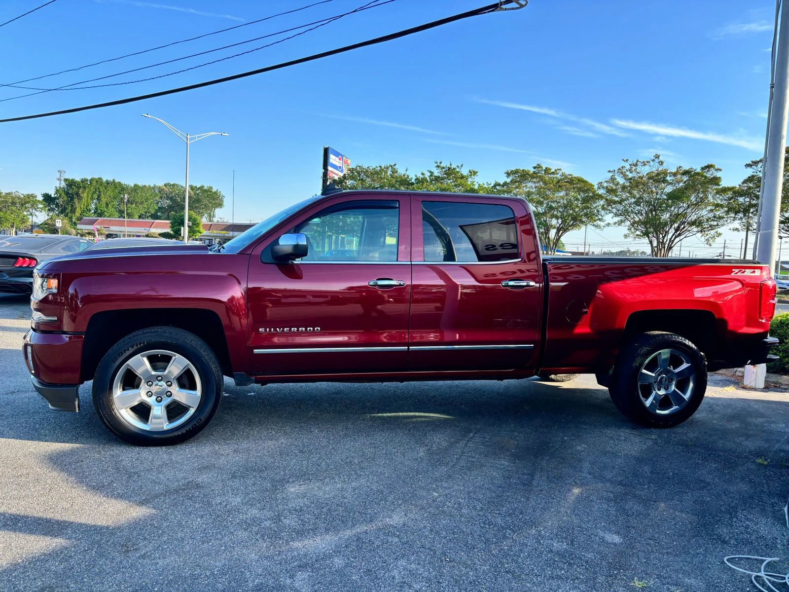 Used 2016 Chevrolet Silverado 1500 LTZ AWD/4WD image 6