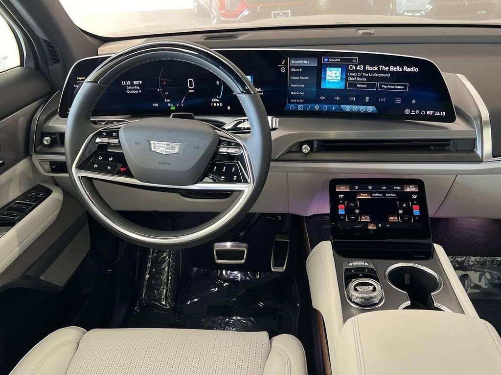 New 2026 Cadillac Vistiq Luxury image 11