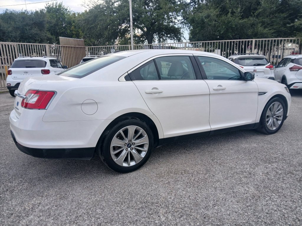 Used 2012 Ford Taurus Limited FWD image 7