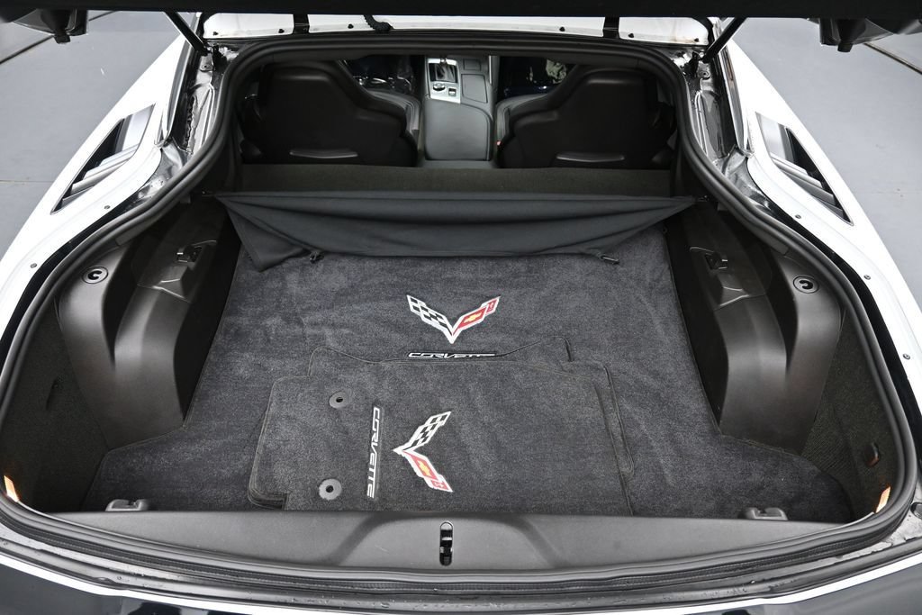 Used 2018 Chevrolet Corvette Stingray Coupe RWD image 26