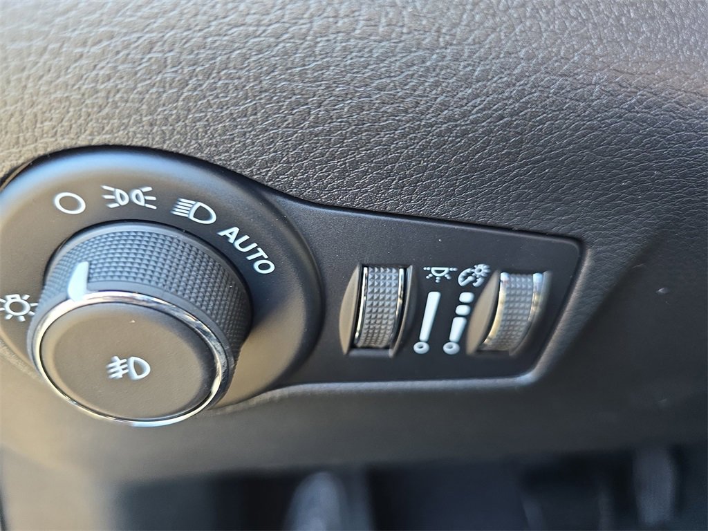 New 2026 Jeep Compass Latitude image 26