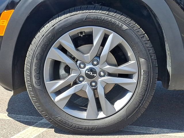 Used 2023 Kia Seltos S w/ Navigation Package image 8