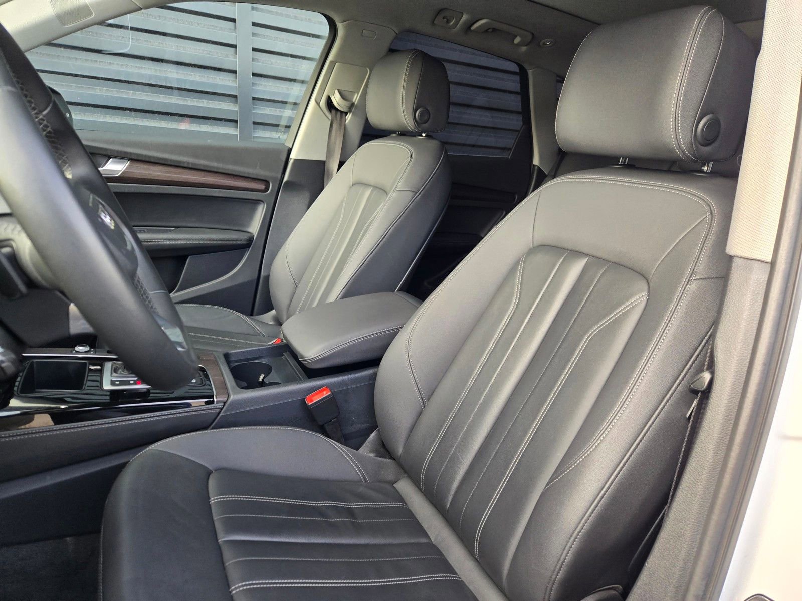 Used 2023 Audi Q5 Premium Plus w/ Premium Plus Package AWD/4WD image 19