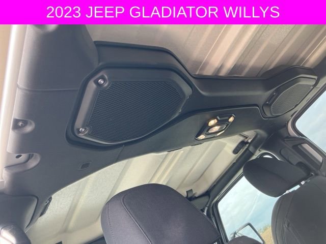 Used 2023 Jeep Gladiator Willys image 18
