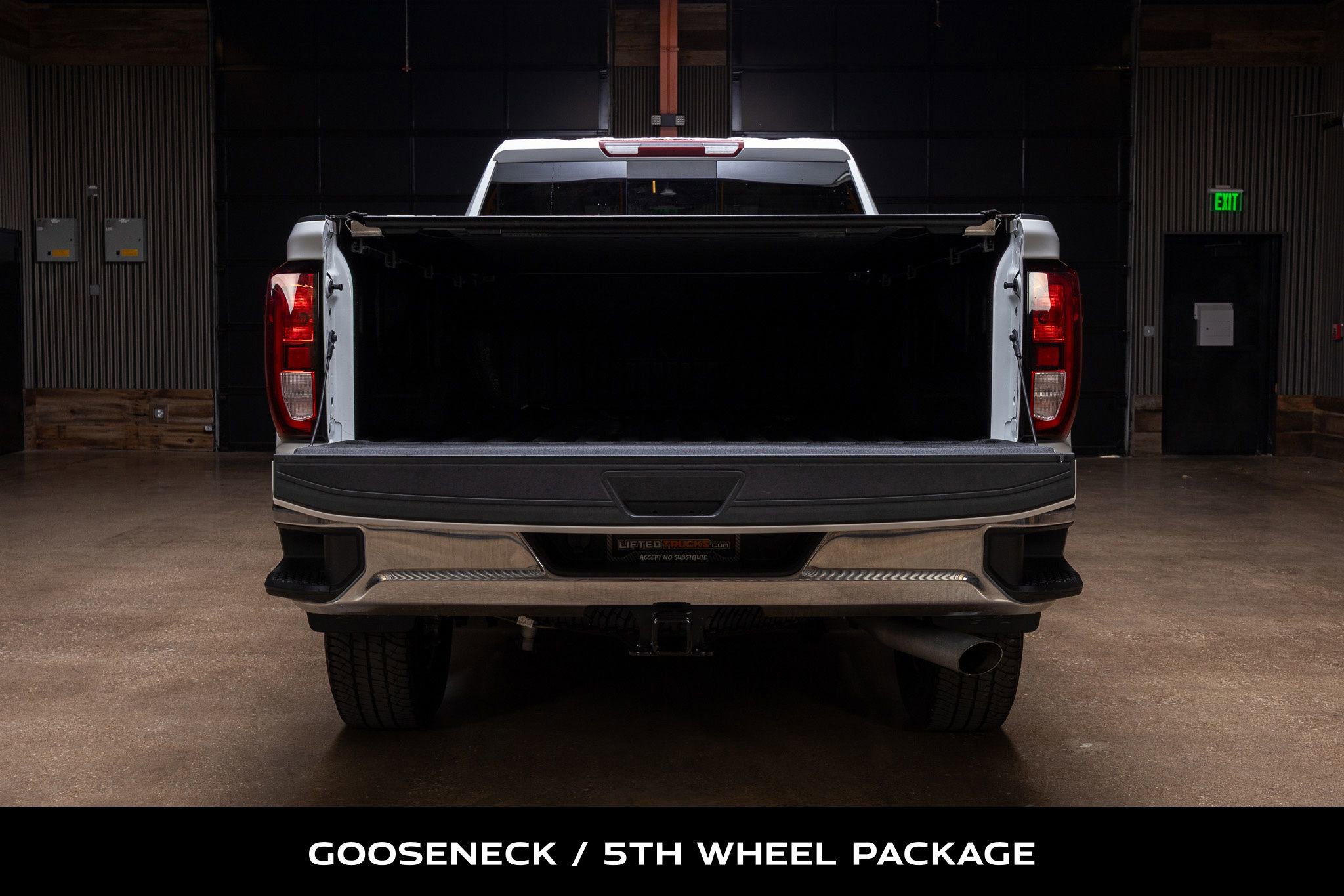 Used 2024 GMC Sierra 3500 SLE w/ SLE Value Package image 8