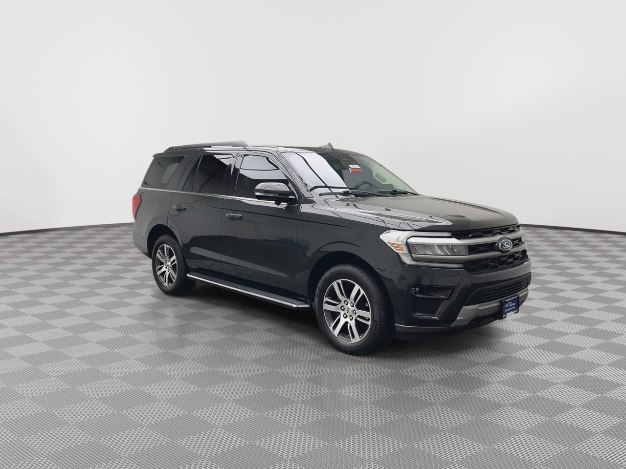 Certified 2023 Ford Expedition XLT image 40