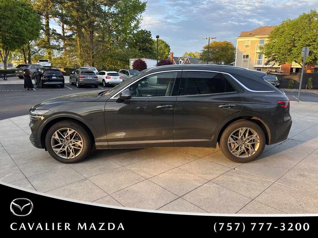 Used 2025 Genesis GV70 2.5T image 3