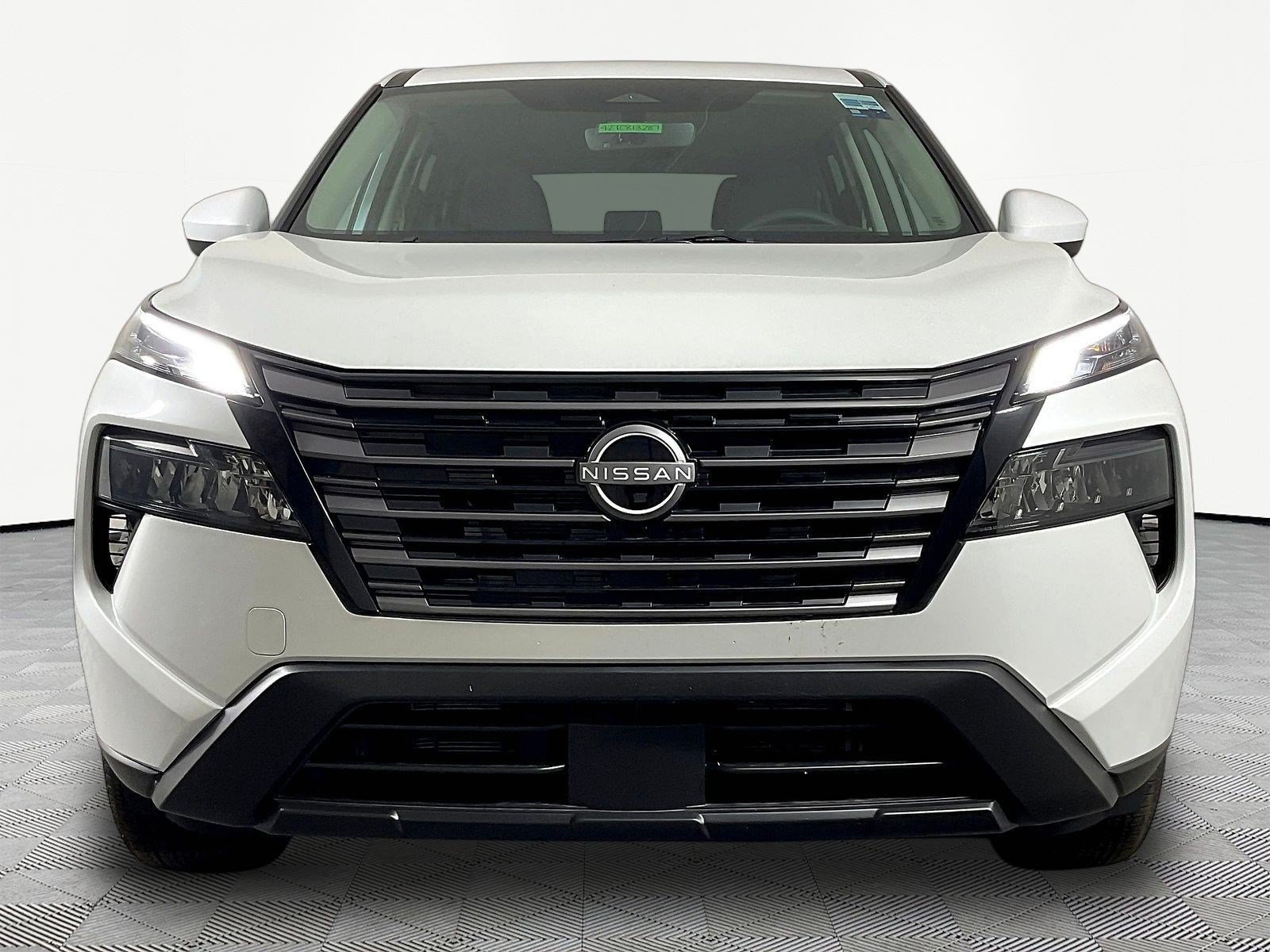 New 2026 Nissan Rogue SV w/ Cold Weather Package AWD/4WD image 2