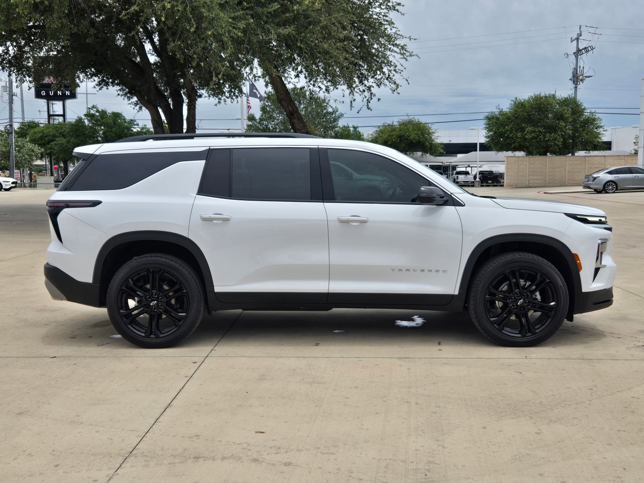 Certified 2025 Chevrolet Traverse LT AWD/4WD image 8