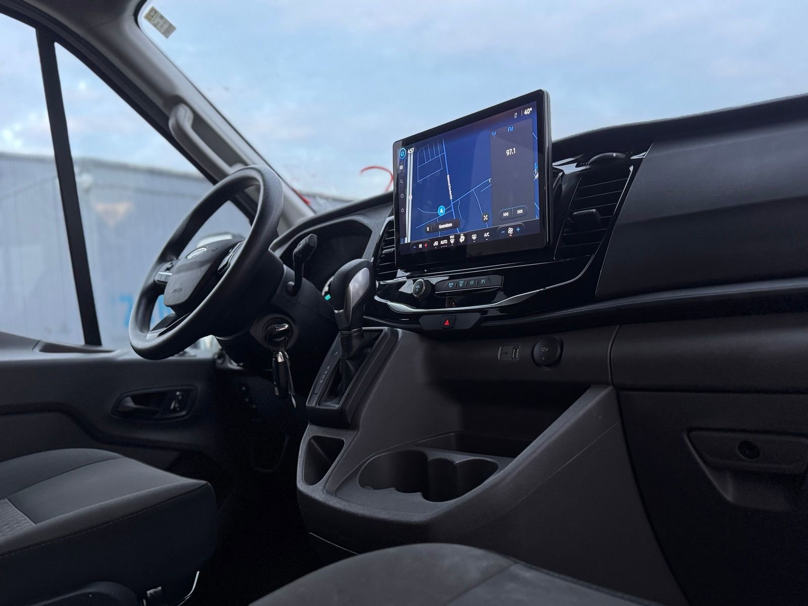 Used 2024 Ford Transit 350 XLT image 13