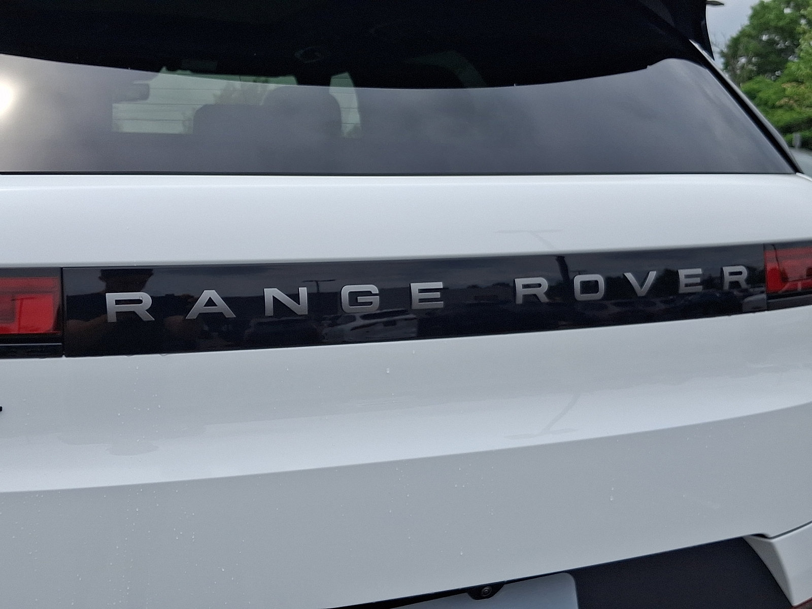 New 2026 Land Rover Range Rover Sport SE AWD/4WD image 24