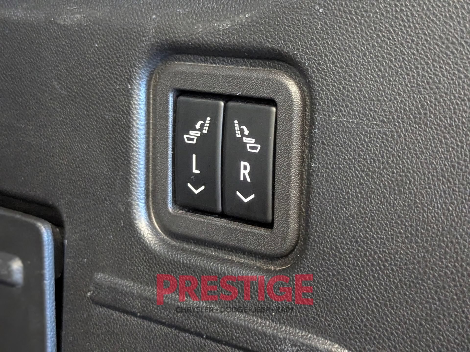 Used 2024 GMC Hummer EV 3X AWD/4WD image 11