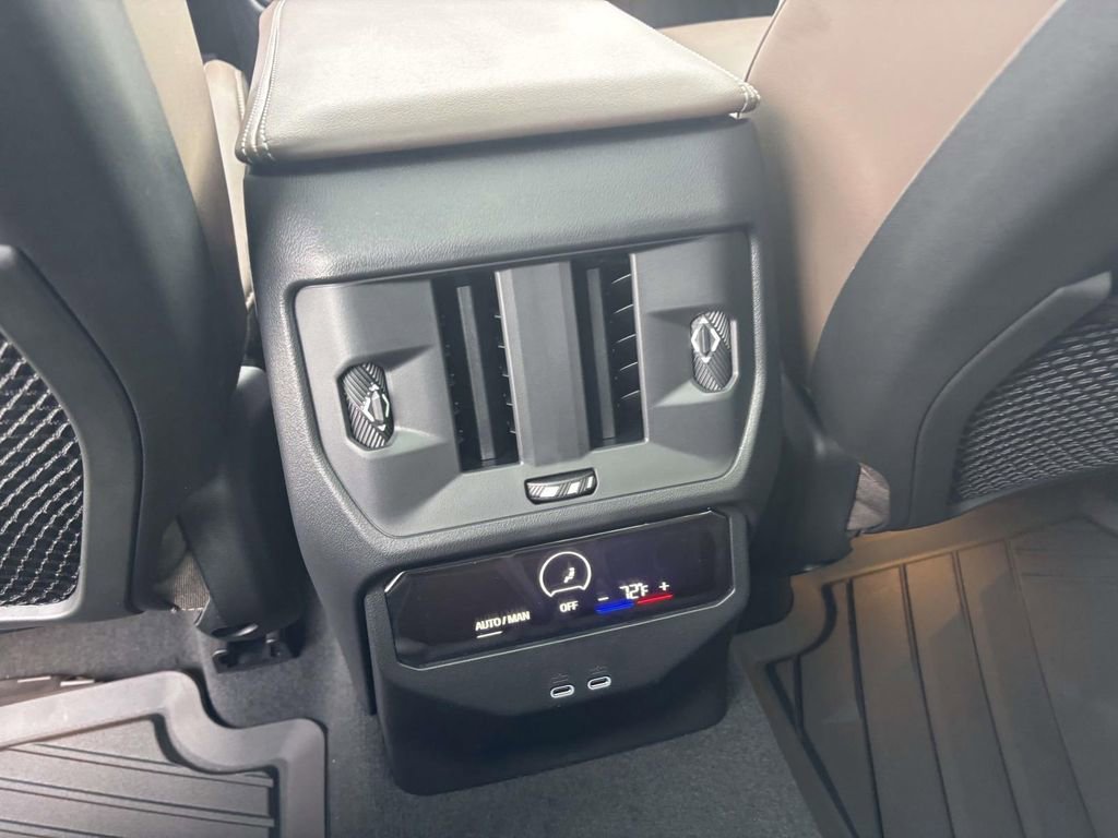 New 2026 BMW X3 xDrive30 w/ Premium Package image 32