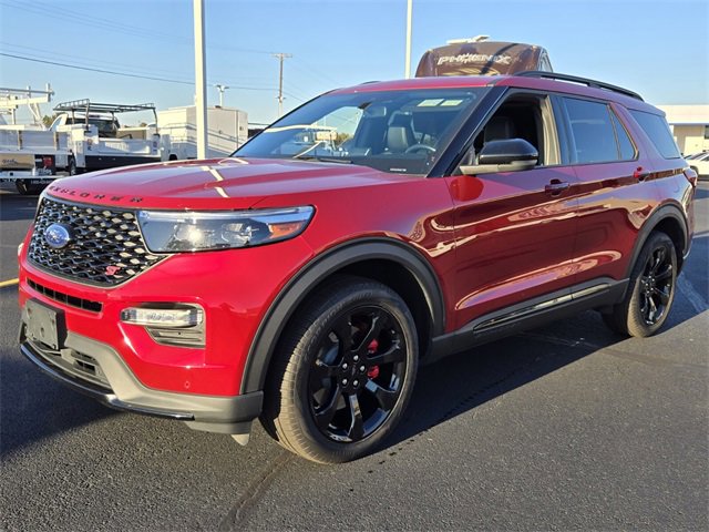 Used 2024 Ford Explorer ST w/ Equipment Group 401A image 7