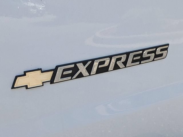 Used 2025 Chevrolet Express 3500 LT w/ LT Preferred Equipment Group RWD image 10