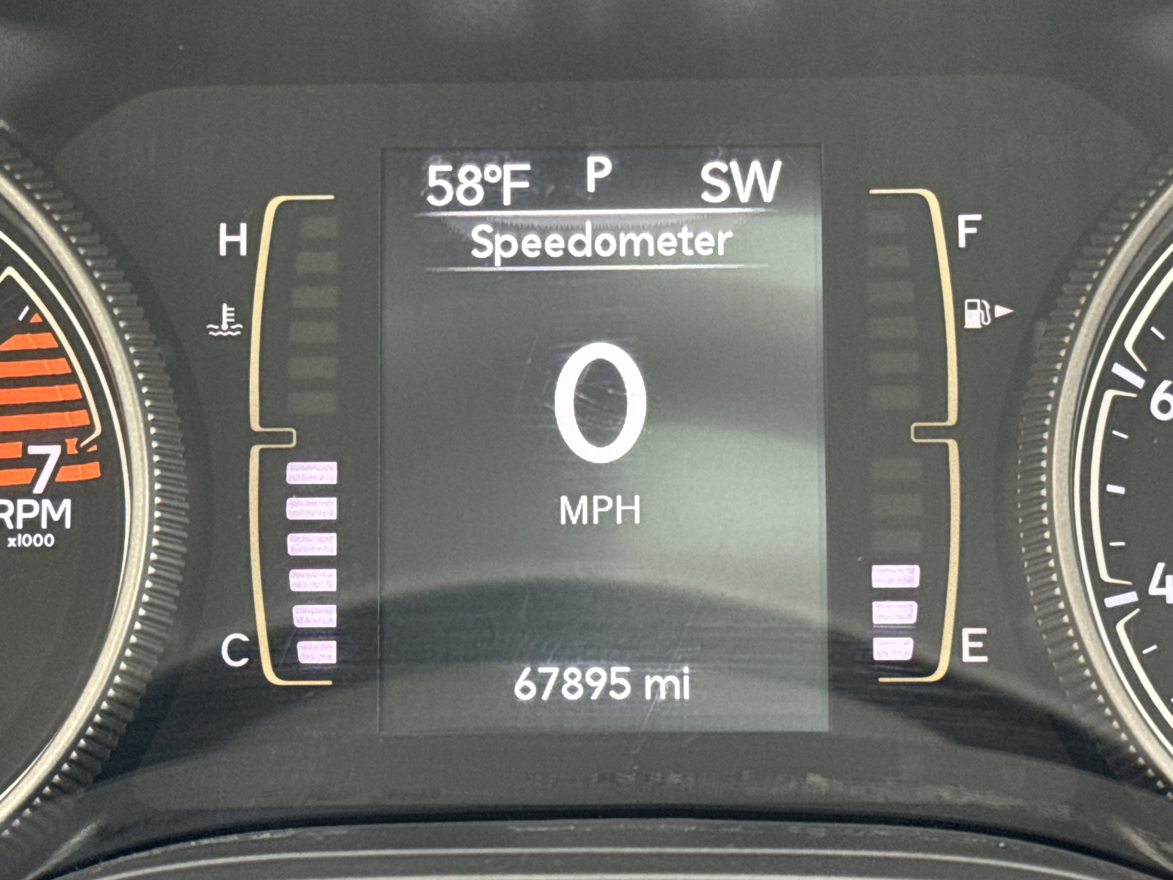 Used 2019 Jeep Cherokee Latitude Plus w/ Comfort/Convenience Group image 20